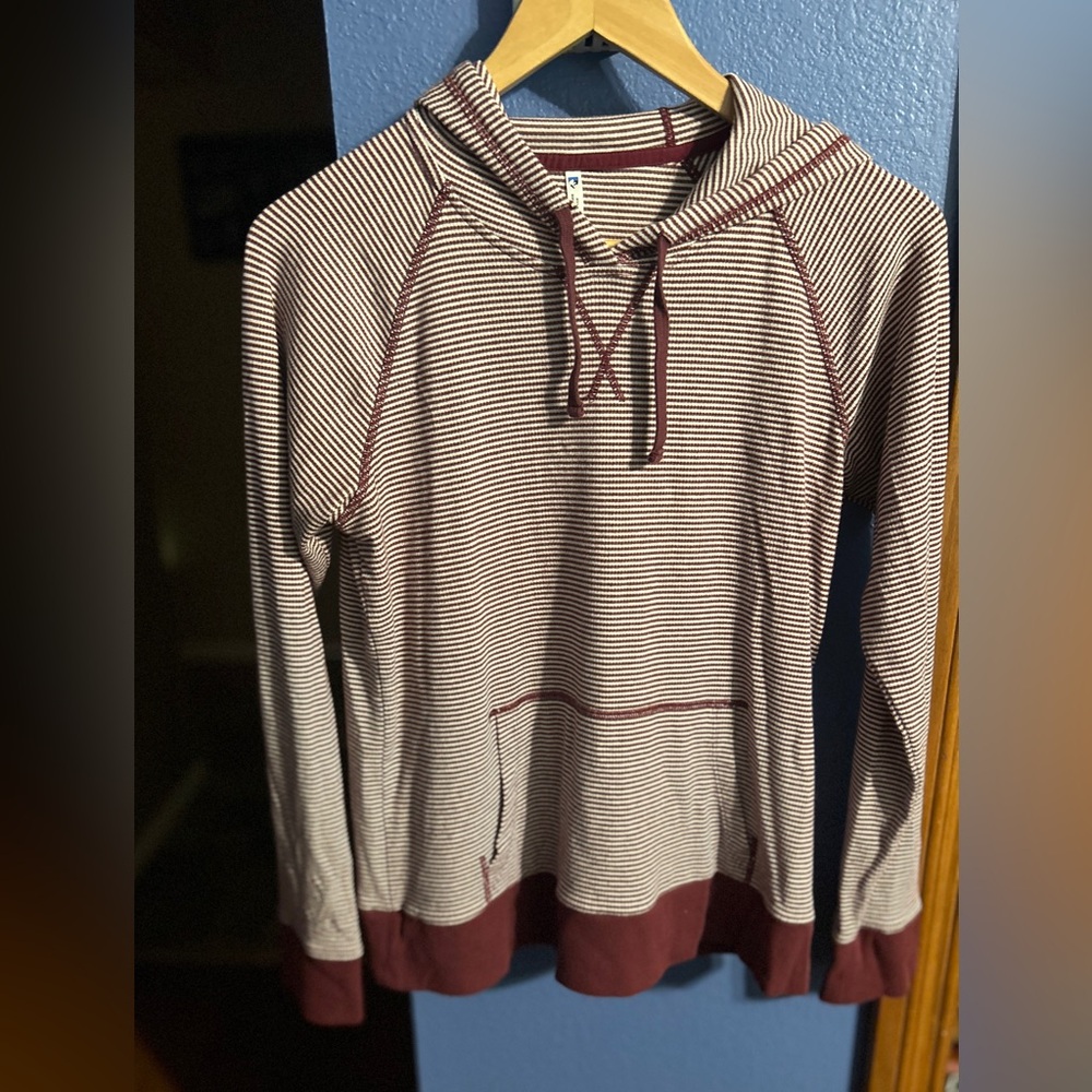 Kuhl Maroon & White Women’s Medium Hoodie